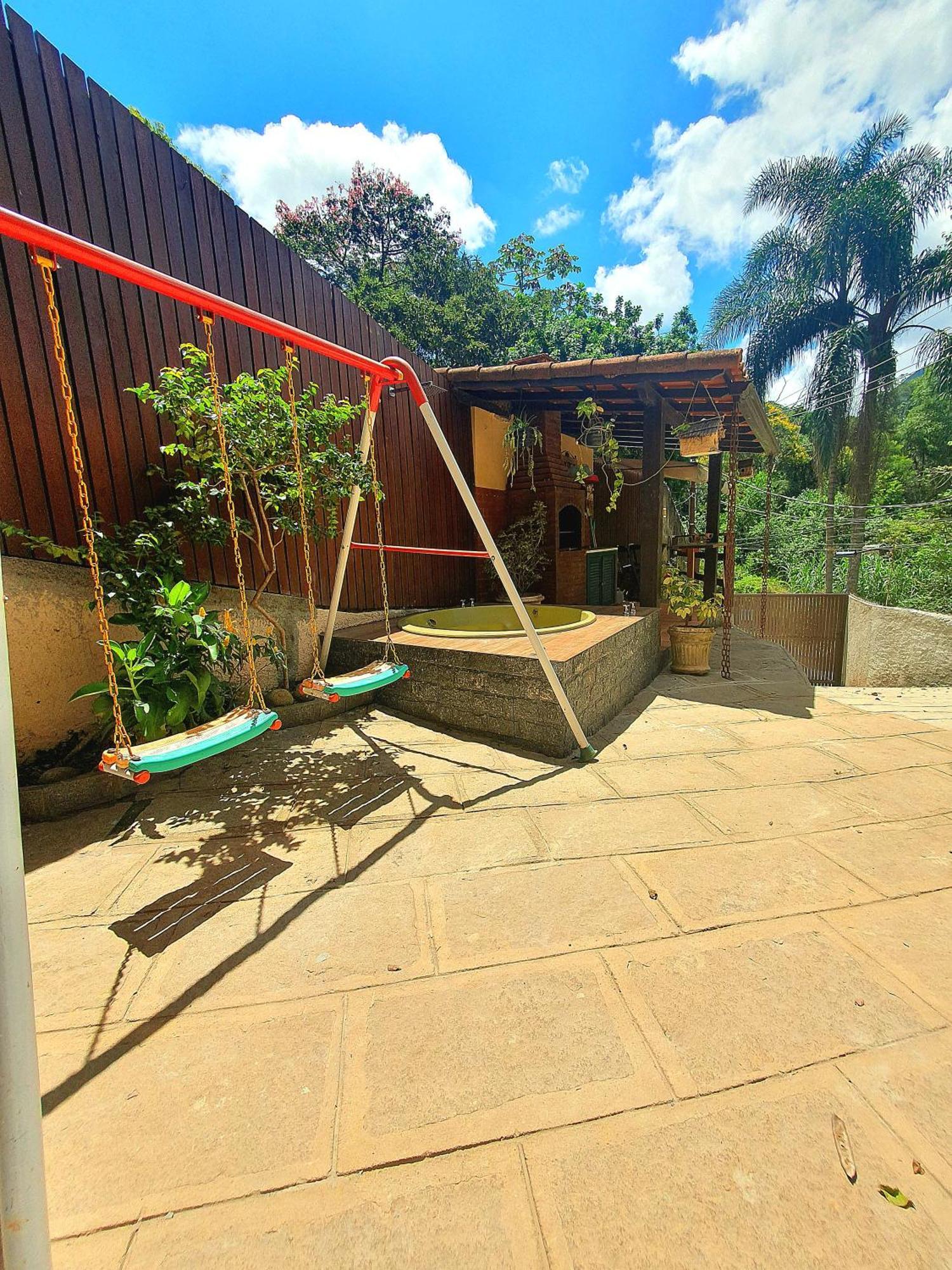 Petrópolis Aconchego De Itaipava - Casa De 3 Quartos, Equipada, Area Kids, Jacuzzi, Pet Friendly, Churrasqueira, Em Meio A Natureza E Proximo Ao Centro Do Bairro מראה חיצוני תמונה