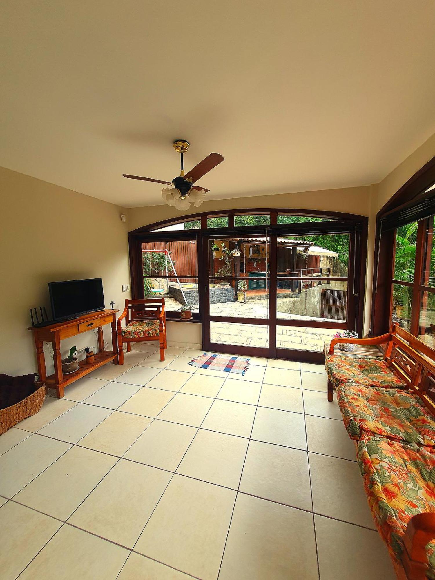 Petrópolis Aconchego De Itaipava - Casa De 3 Quartos, Equipada, Area Kids, Jacuzzi, Pet Friendly, Churrasqueira, Em Meio A Natureza E Proximo Ao Centro Do Bairro מראה חיצוני תמונה