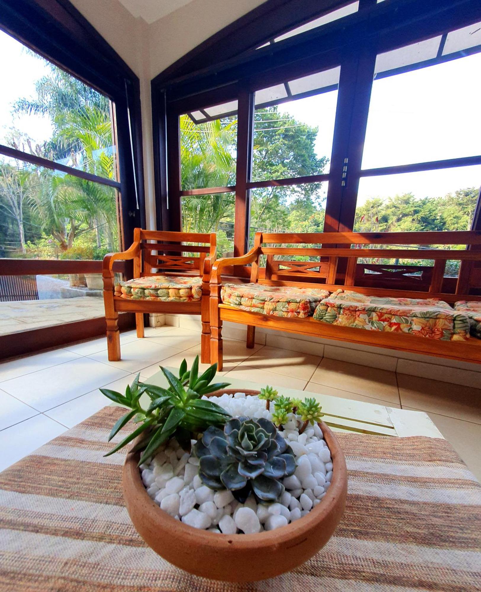 Petrópolis Aconchego De Itaipava - Casa De 3 Quartos, Equipada, Area Kids, Jacuzzi, Pet Friendly, Churrasqueira, Em Meio A Natureza E Proximo Ao Centro Do Bairro מראה חיצוני תמונה