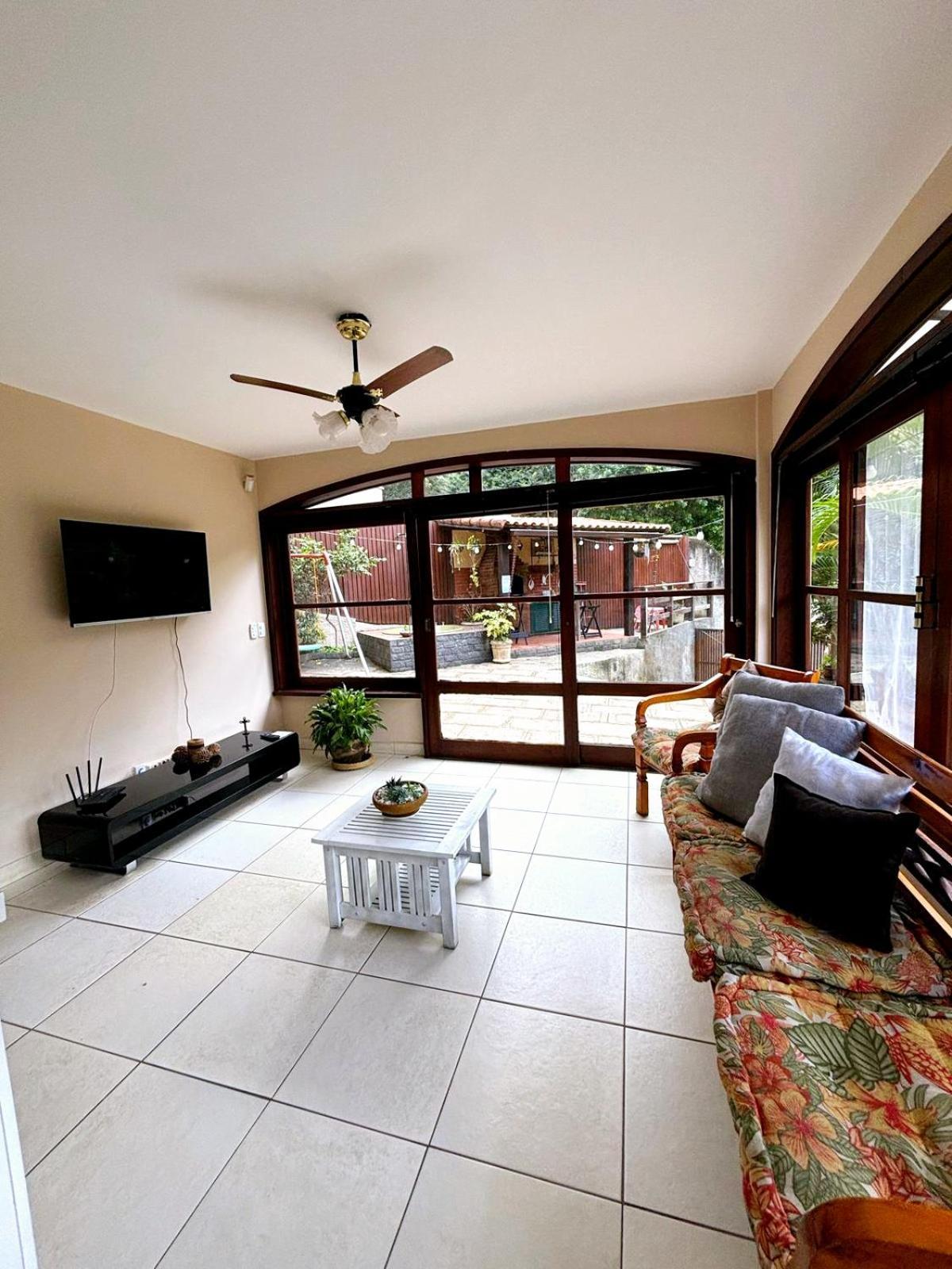 Petrópolis Aconchego De Itaipava - Casa De 3 Quartos, Equipada, Area Kids, Jacuzzi, Pet Friendly, Churrasqueira, Em Meio A Natureza E Proximo Ao Centro Do Bairro מראה חיצוני תמונה